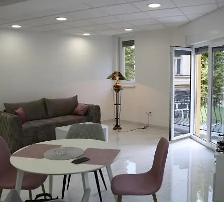 All You Need Deluxe Apartman Tuzla